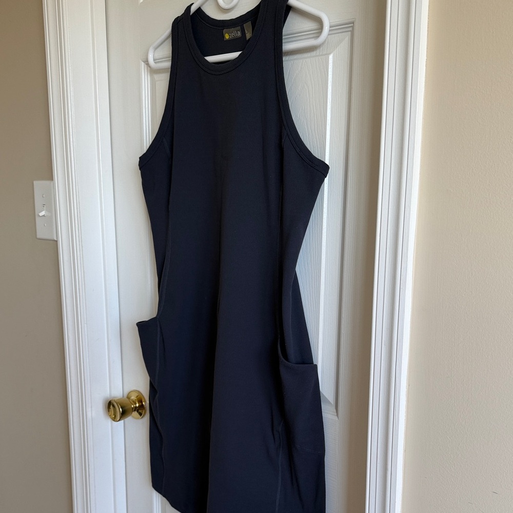 Zella Gray Sleeveless Pocket Mini Dress - Picture 4 of 9
